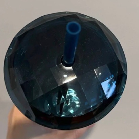 Starbucks Ocean Prism Dome Tumbler Kaleidoscope Iridescent Cold Cup 24oz NWT - Picture 6 of 6